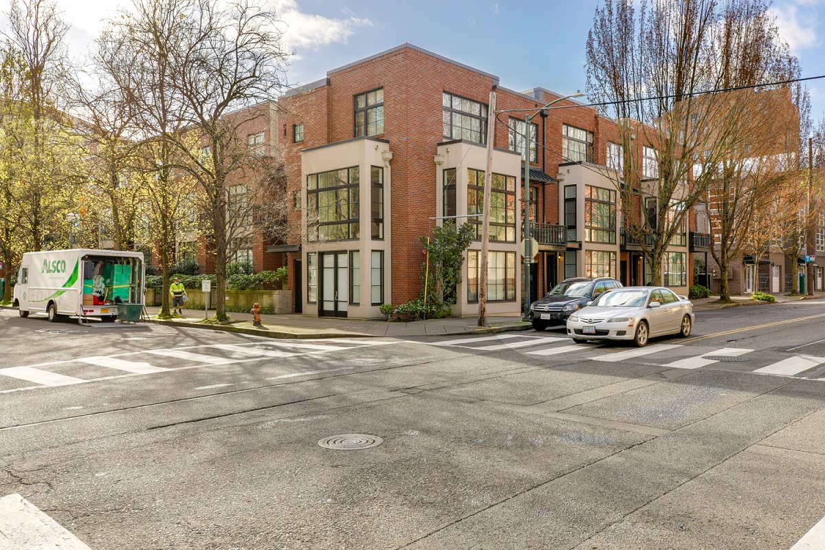 Johnson Street Townhomes Photo